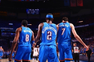 考辛斯：除了亚历山大外 雷霆的杰伦威和霍姆格伦也都是球星