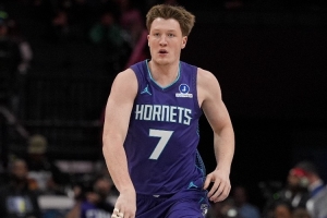 克尼佩尔：关键环节处理还有提升空间 今天新秀们展现出了潜力