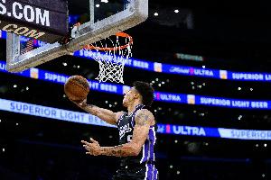 敢打敢拼！国王24号秀克利福德8中4&三分6中3拿到12分3板3助