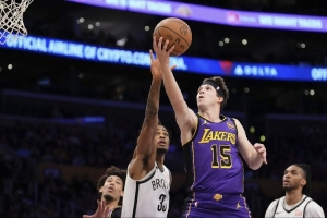 徐静雨：湖人总冠军！小里复出后湖人一场保底30罚 这就是大市场