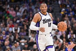 再来个三双？国王首发：威少继续大前锋 拉文复出 尤班顶小萨